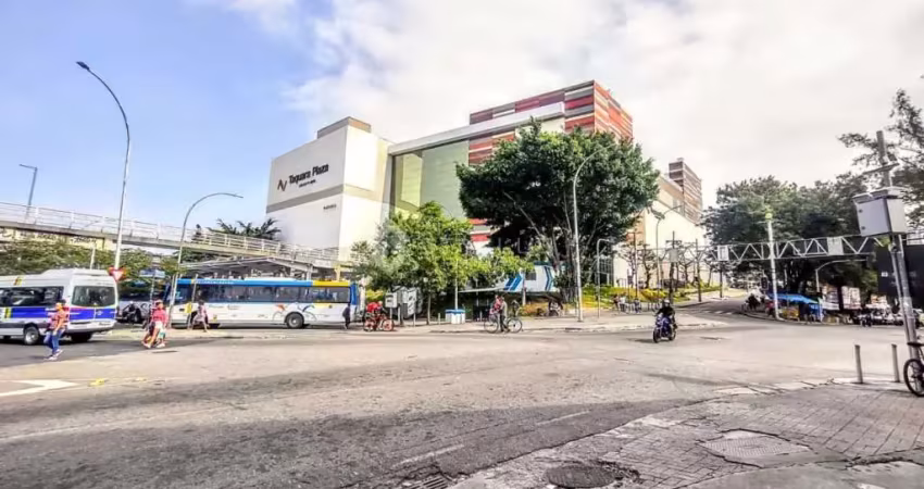 Prédio à venda na Avenida Nelson Cardoso, Taquara, Rio de Janeiro