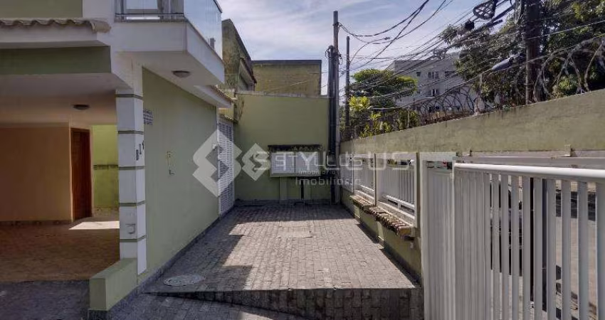 Casa em condomínio fechado com 3 quartos à venda na Rua Parintins, Praça Seca, Rio de Janeiro