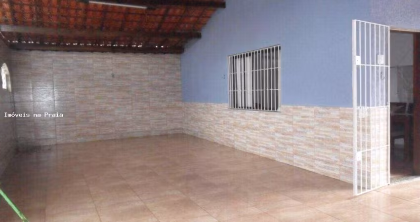 Casa à venda no bairro Solemar em Praia Grande/SP