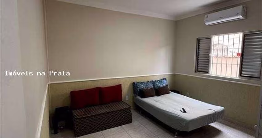Casa à venda no bairro Cidade Ocian em Praia Grande/SP