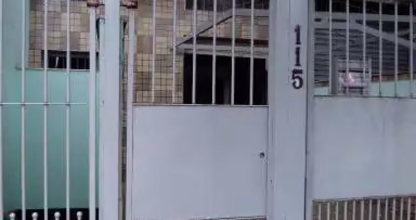 Locação | casa com 90m², 2 dormitórios, quintal, salão, 2 vagas, pirituba