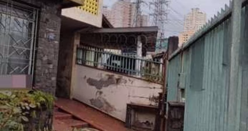 Venda e Locação | Casa antiga com 218m², 3 dormitórios, quintal, 5 vagas, Vila Pirituba, São Paulo/SP.