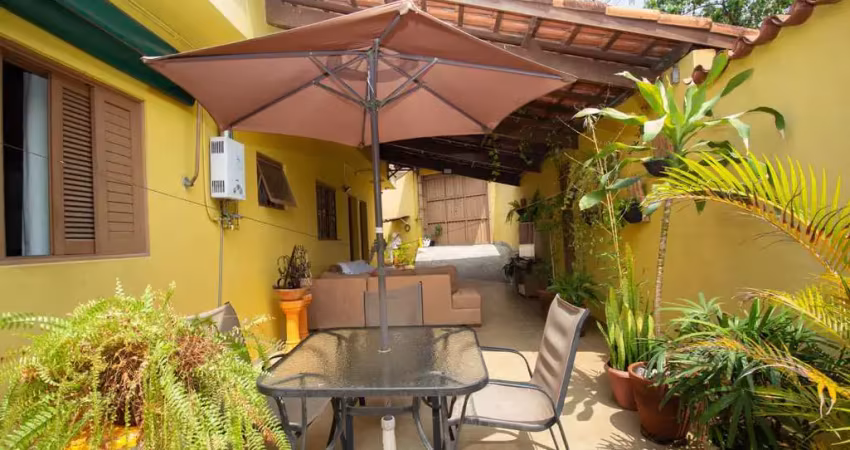 Venda | Casa Térrea com 80m², 2 dormitórios, sala, 3 vagas, Vila Palmeiras