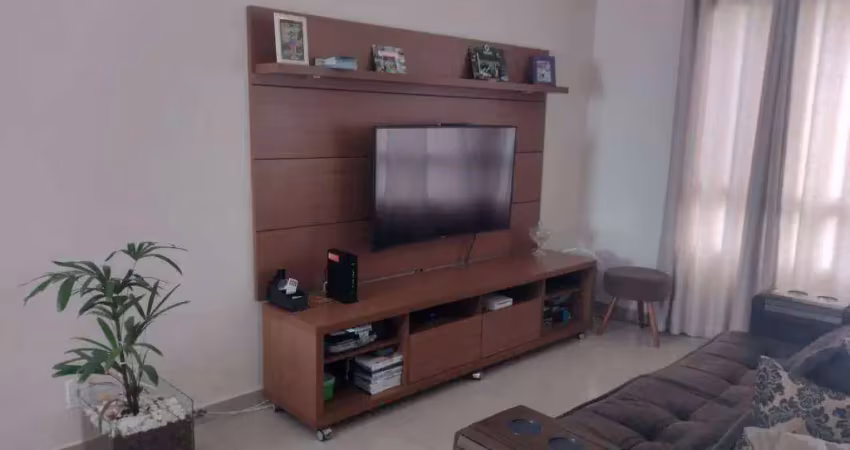 Casa com 3 dormitórios à venda, 113 m² por R$ 735.000,00 - Condomínio Villa Flora - Votorantim/SP