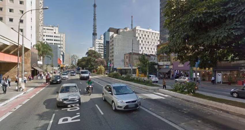 Passa o ponto comercial em ótima localização próximo a saída do Metrô Paulista com a Consolação.