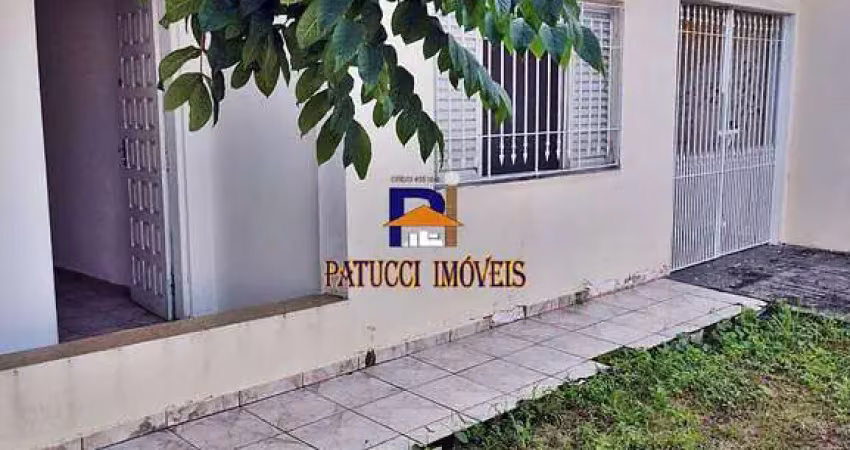 Casa com 02 dormitórios  próximo ao mar! aceita permuta por imóvel em sp