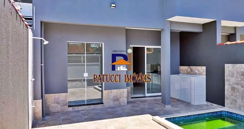 LINDA CASA NOVA COM PISCINA PÉ NA AREIA EM MONGAGUÁ!