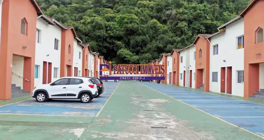 Oportunidade! casa em condomínio fechado - próximo ao centro da cidade!