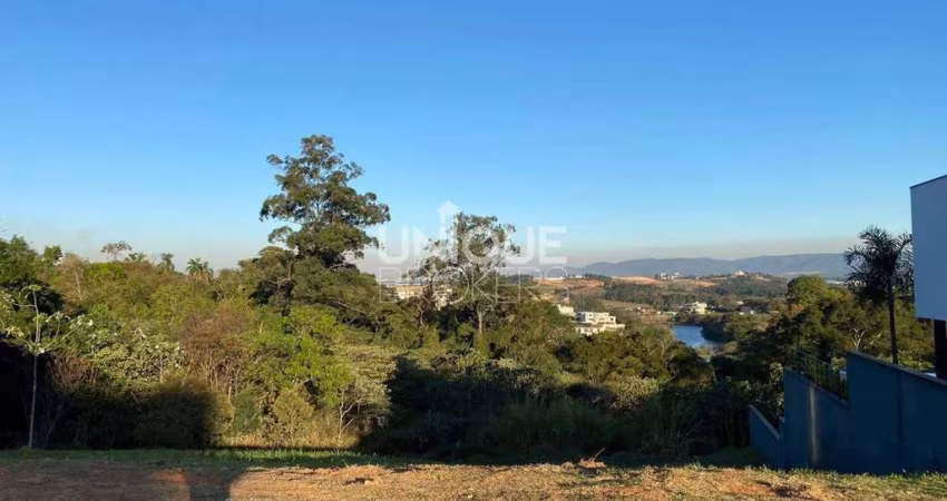Terreno à venda no condomínio Fazenda Serra Azul II