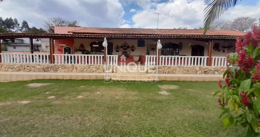 Casa com 4 quartos, Jardim das Minas - Itupeva