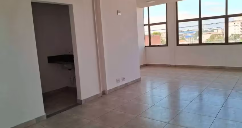 Casa comercial com 1 sala para alugar na Rua Itirapina, 1060, Cidade Luiza, Jundiaí