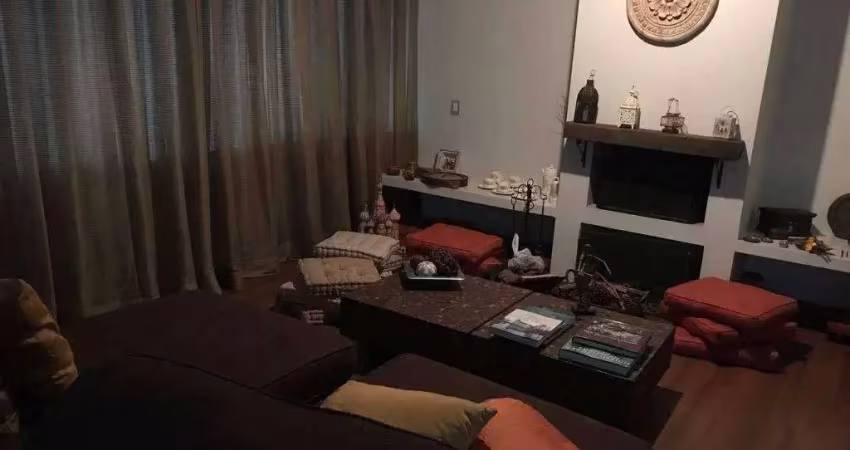 Casa de condomínio com 4 quartos à venda, alpes dos araçás (jordanésia) - cajamar