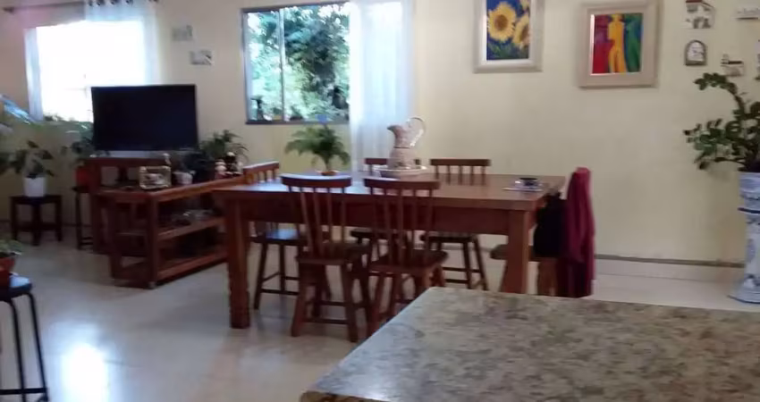 Chácara / sítio com 3 quartos à venda na Rua Santo Emídio, 352, Caioçara, Jarinu