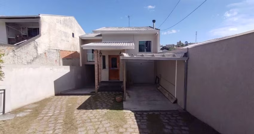 Lindo Sobrado no Bairro Campo Pequeno em Colombo-PR