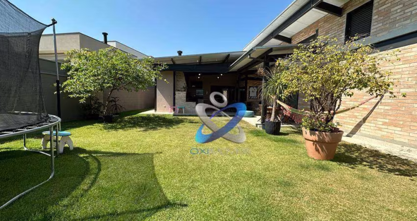 Casa com 3 dormitórios à venda, 255 m² por R$ 2.250.000,00 - Colinas do Paratehy Sul - São José dos Campos/SP