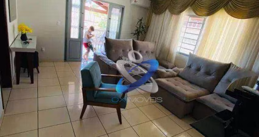 Casa com 3 dormitórios à venda, 110 m² por R$ 690.000,00 - Jardim Satélite - São José dos Campos/SP