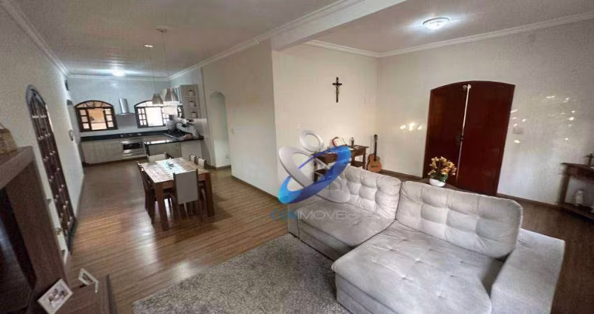 Sobrado com 4 dormitórios à venda, 280 m² por R$ 1.100.000,00 - Eugênio de Melo - São José dos Campos/SP