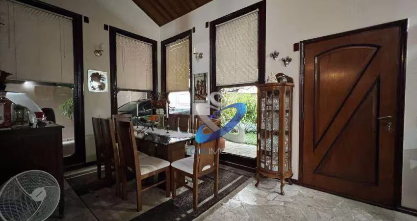 Sobrado com 3 dormitórios à venda, 263 m² por R$ 2.500.000,00 - Jardim Esplanada - São José dos Campos/SP