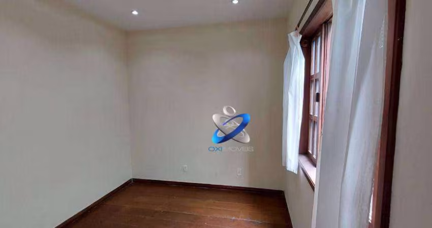 Casa com 6 dormitórios à venda, 372 m² por R$ 950.000 - Vila Resende - Caçapava/SP