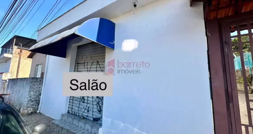 IMÓVEL COM 04 CASAS E UM SALÃO COMERCIAL À VENDA NA VILA JUNDIAINÓPOLIS - JUNDIAÍ/SP