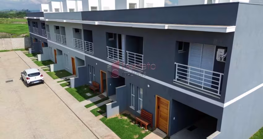CASA NOVA, NUNCA HABITADA, À VENDA NO CONDOMÍNIO KATARINA I NO BAIRRO DO POSTE EM JUNDIAÍ/SP