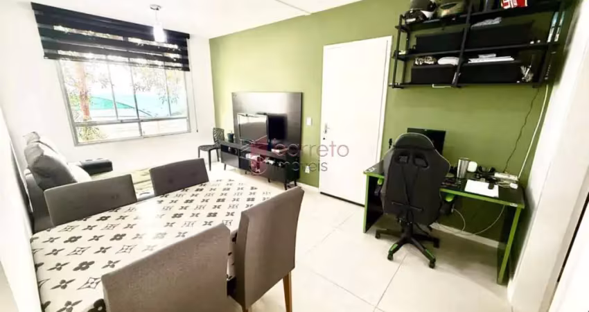 Apartamento com 02 quartos à venda no condomínio parque das flores - jardim pitangueiras - jundiaí/sp