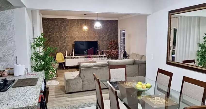 CASA À VENDA NO CONDOMÍNIO VIVENDA CENTENÁRIO NO BAIRRO PARQUE CENTENÁRIO EM JUNDIAÍ/SP