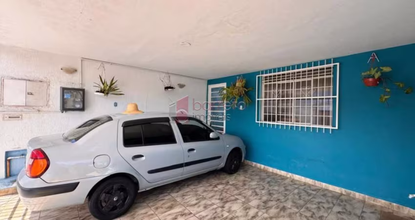 CASA TÉRREA COM 03 QUARTOS À VENDA NO BAIRRO JARDIM DANÚBIO - JUNDIAÍ/SP