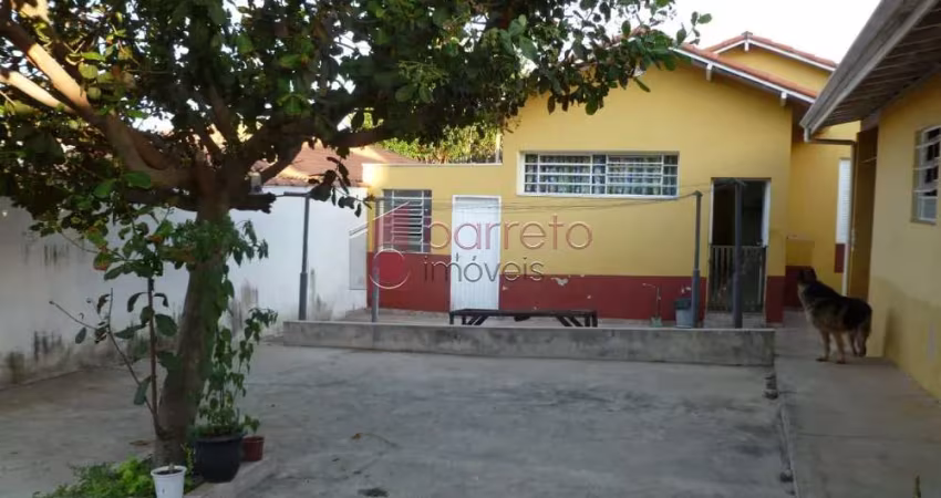 CASA À VENDA NO BAIRRO VILA ARENS EM JUNDIAÍ/SP