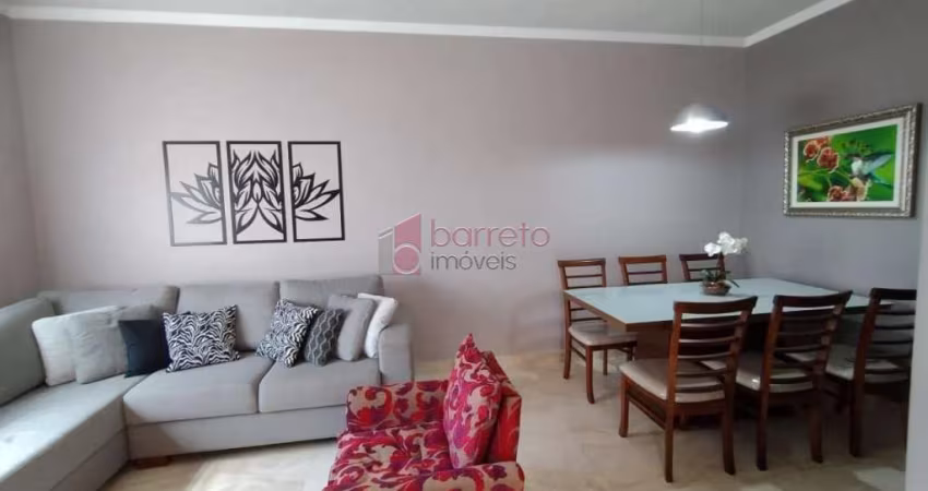 CASA A VENDA NO BAIRRO SANTA GIOVANA, LOCALIZADO NA CIDADE DE JUNDIAÍ/ SP.