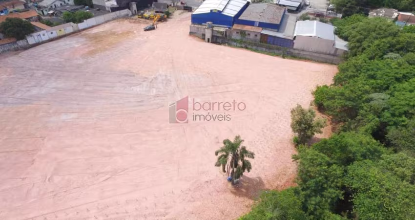 Área para venda em Atibaia, bairro Caetetuba.