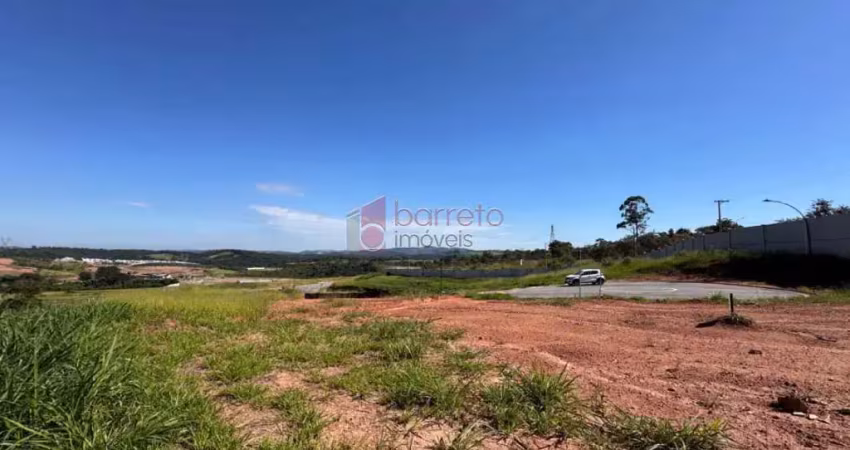 Terreno à venda no condomínio portal dos lagos - jundiaí/sp