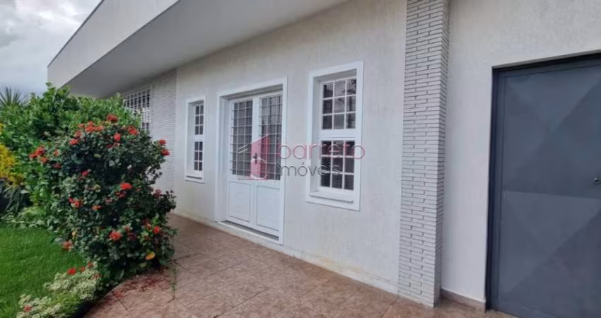 BELA CASA TÉRREA À VENDA E LOCAÇÃO NA VILA PROGRESSO EM JUNDIAÍ/SP