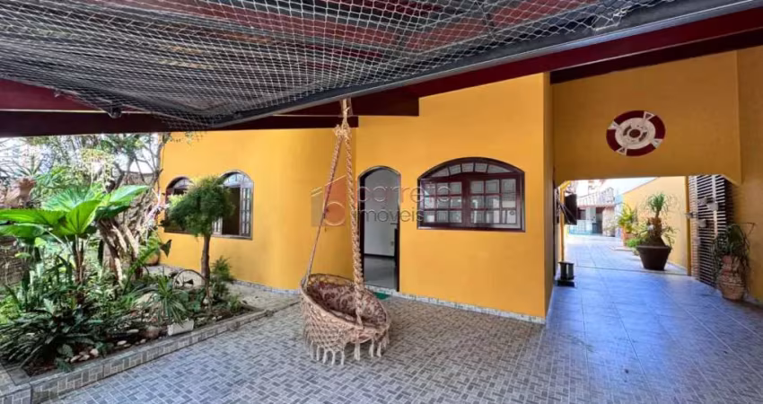 Casa térrea à venda no condomínio santa teresa em jundiaí/sp