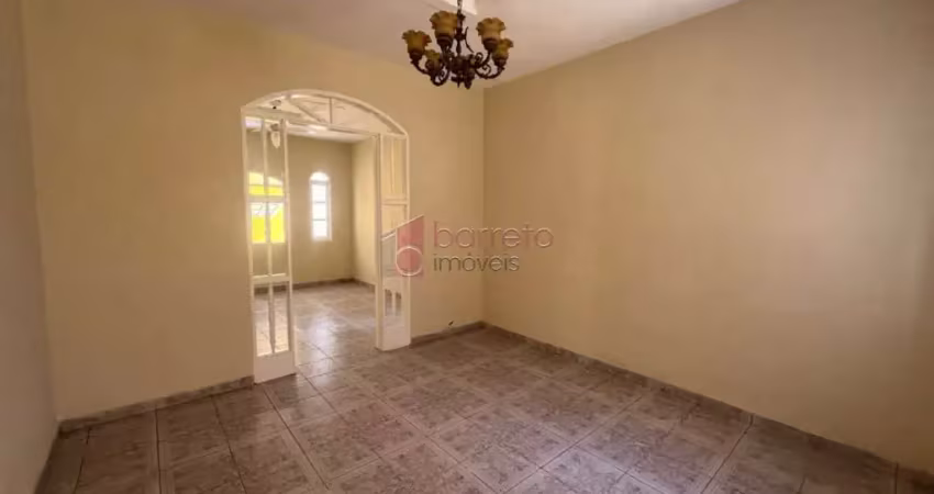 CASA À VENDA OU LOCAÇÃO, BAIRRO VILA MARINGÁ, JUNDIAÍ