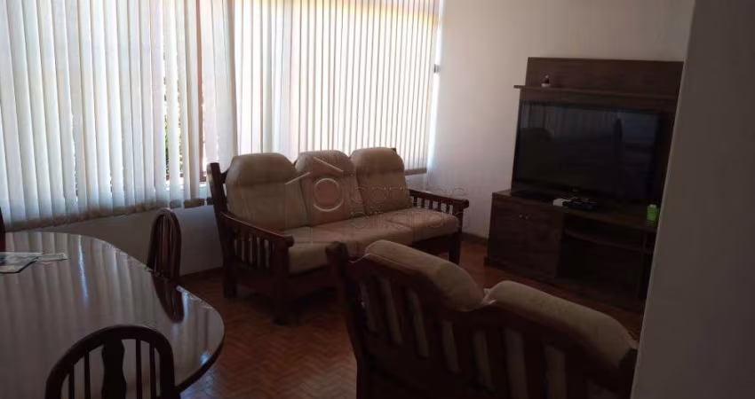 CASA TÉRREA PARA VENDA COM SALÃO E TERRENO NA PONTE SÃO JOÃO .