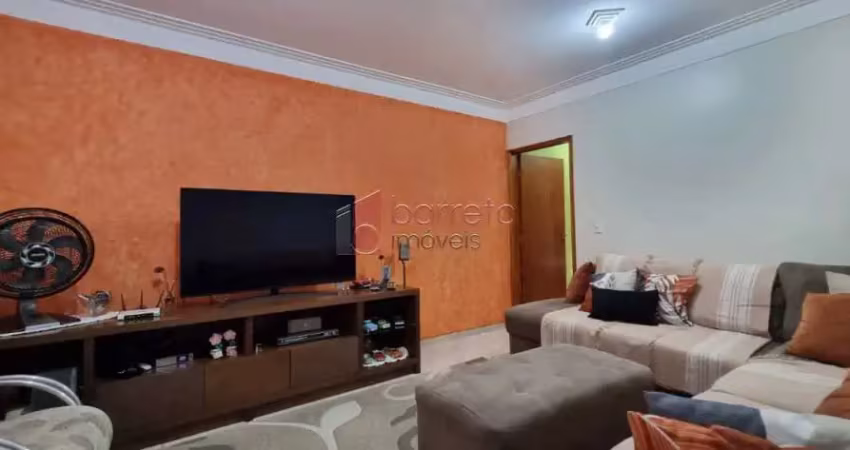CASA À VENDA NO BAIRRO ALMERINDA CHAVES EM JUNDIAÍ/SP