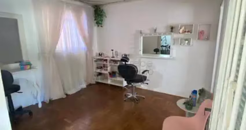 Casa com 3 quartos à venda na Rua Antônio Latorre, --, Vila Viotto, Jundiaí