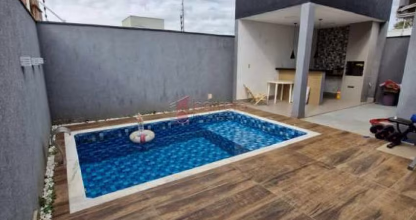 CASA COM PISCINA E CHURRASQUEIRA À VENDA NO BAIRRO MEDEIROS EM JUNDIAÍ/SP