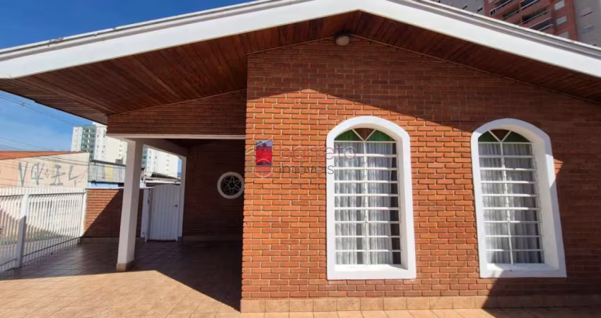 CASA TÉRREA COM 3 DORMITÓRIOS À VENDA NO JARDIM DA FONTE - JUNDIAÍ/SP