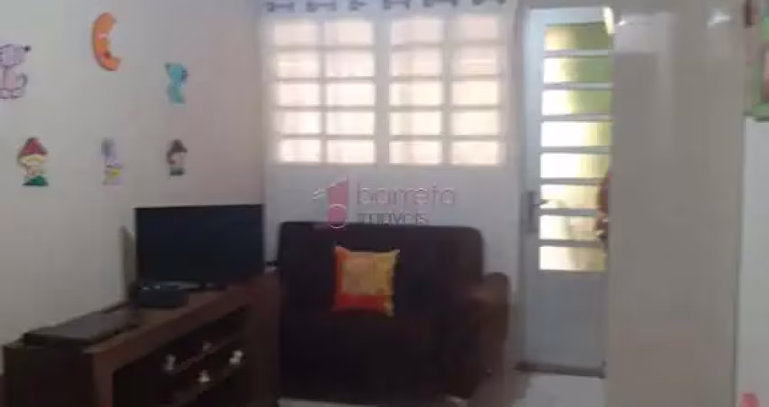 Casa térrea á venda no bairro parque almerinda chaves em jundiaí/sp