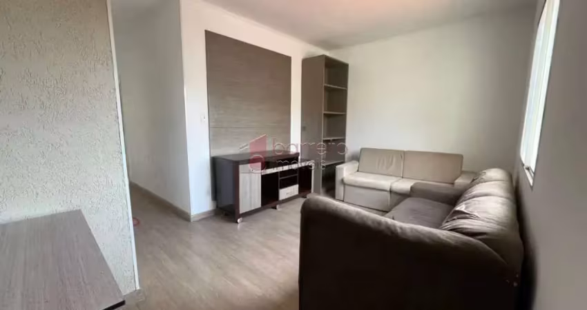 Casa no piso superior semi mobiliada para locação no eloy chaves - jundiaí/sp