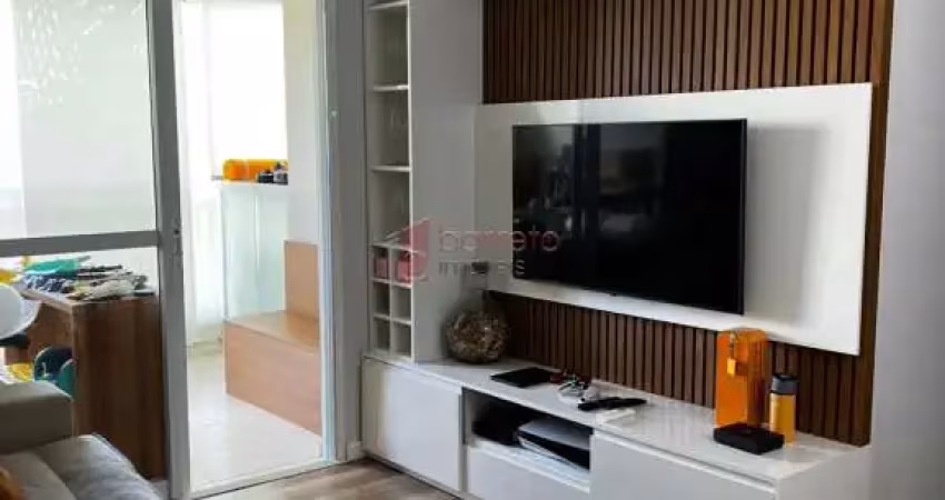 Apartamento mobiliado à venda no condomínio soneto - bairro engordadouro em jundiaí/sp