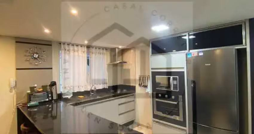 Sobrado em condomínio de 135m² com 3 dormitórios sendo 1 suíte