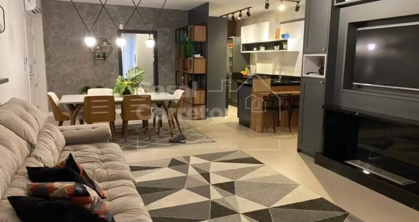 Apartamento de alto padrão de 123m² com três dormitórios sendo uma suíte