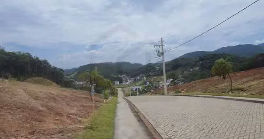 Terreno à venda no Bateas, Brusque 