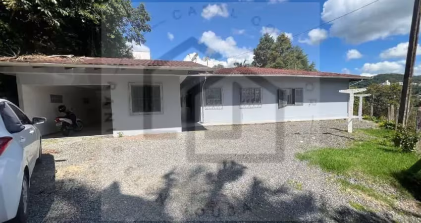Casa para alugar no bairro primeiro de maio - brusque/sc