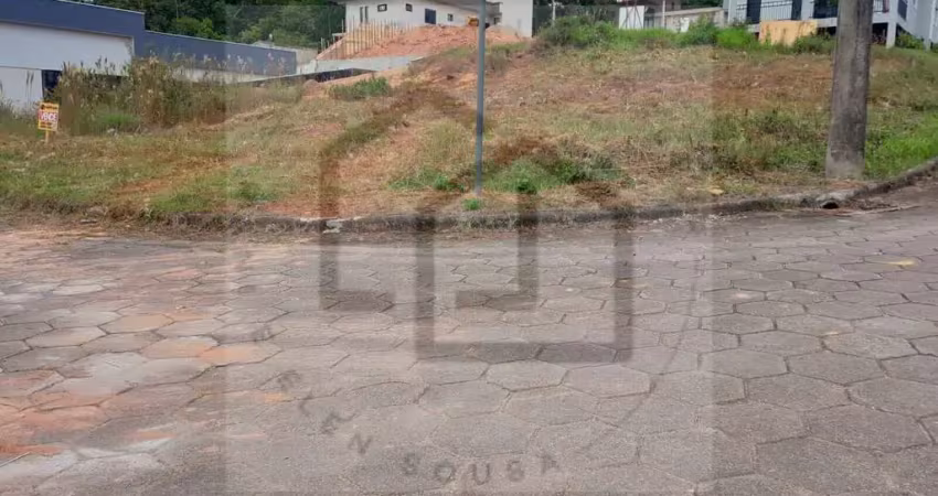 Terreno à venda no Primeiro de Maio, Brusque 
