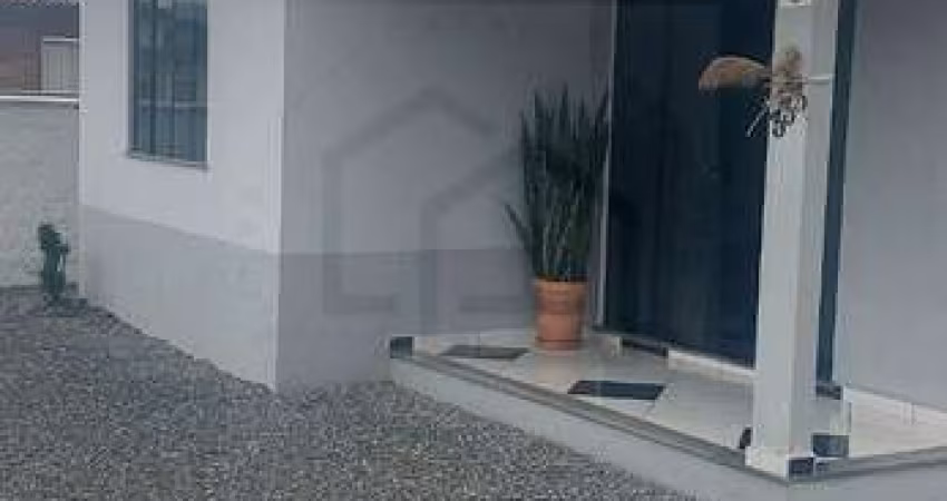 CASA SOLTA DE 3 DORMITÓRIOS