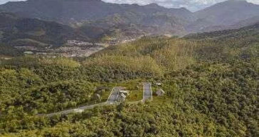 TERRENO PLANO DE 240M² – A OPORTUNIDADE QUE VOCÊ ESPERAVA